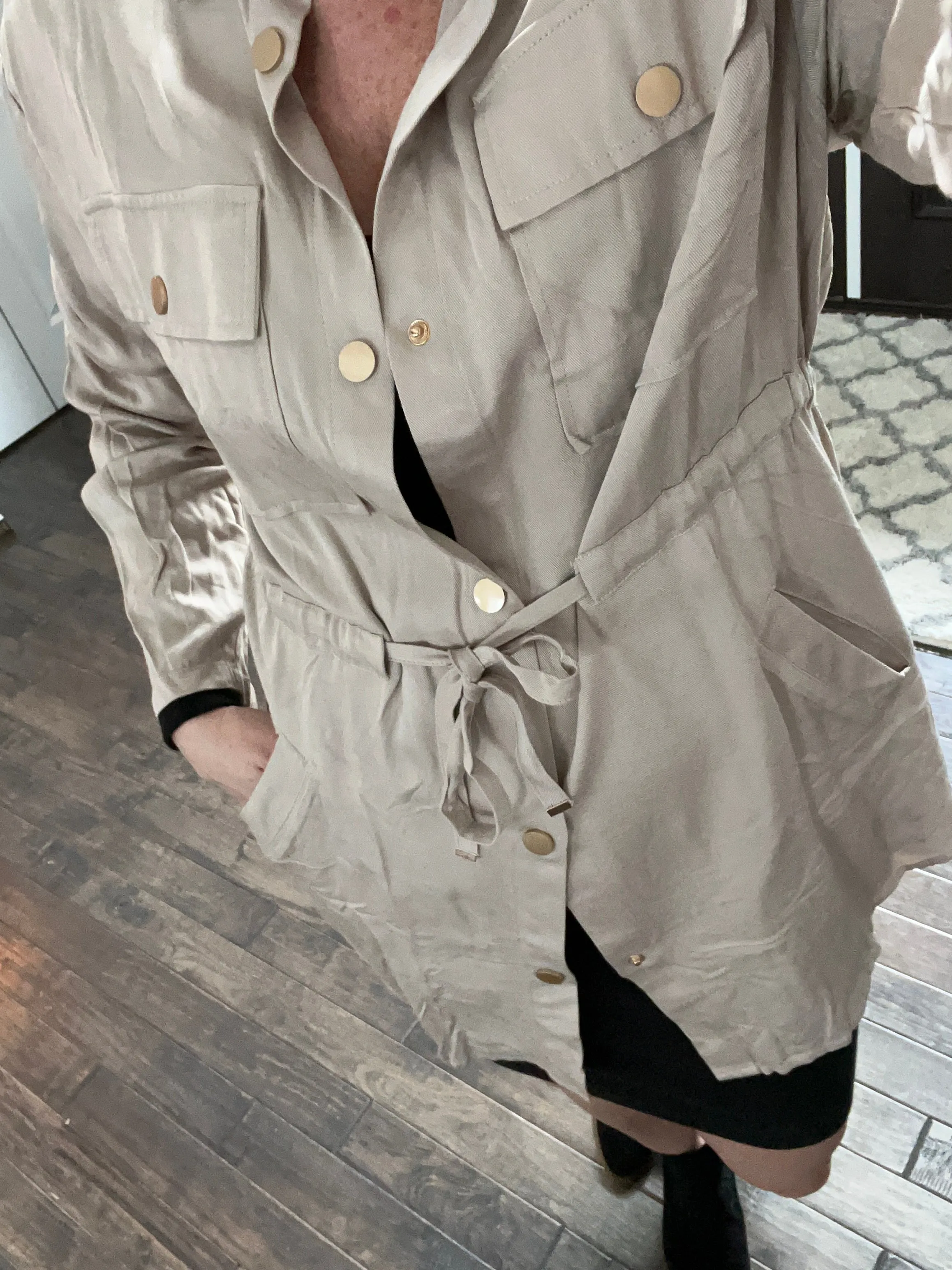 Drawstring trench